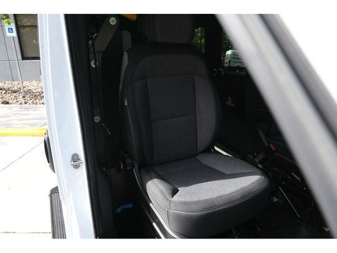Used 2024 RAM ProMaster 2500 w/ Convenience Group FWD image 16