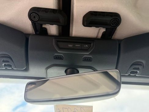 Used 2023 Jeep Gladiator Rubicon w/ Cold Weather Group image 25