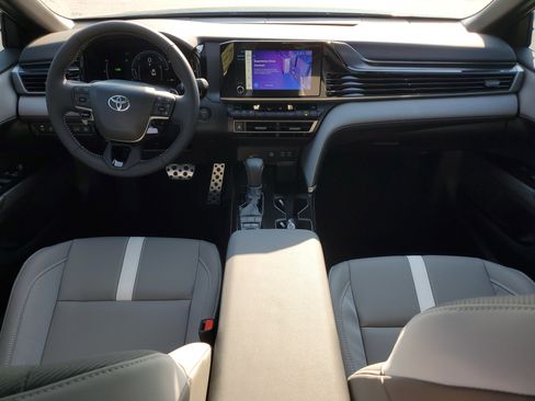 Used 2026 Toyota Camry SE w/ Convenience Package FWD image 14