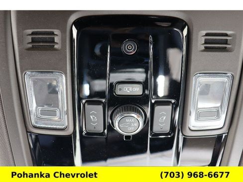 New 2026 Chevrolet Suburban LT w/ Comfort Package AWD/4WD image 18