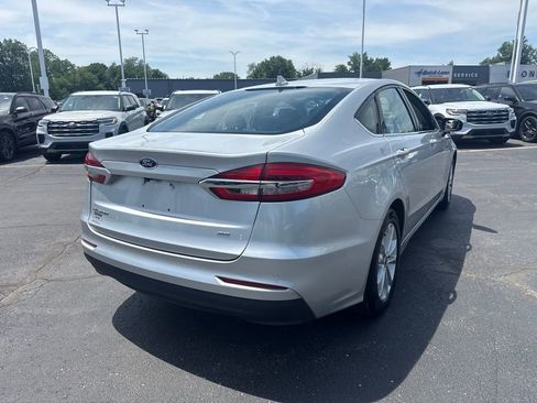 Used 2019 Ford Fusion SE FWD image 7