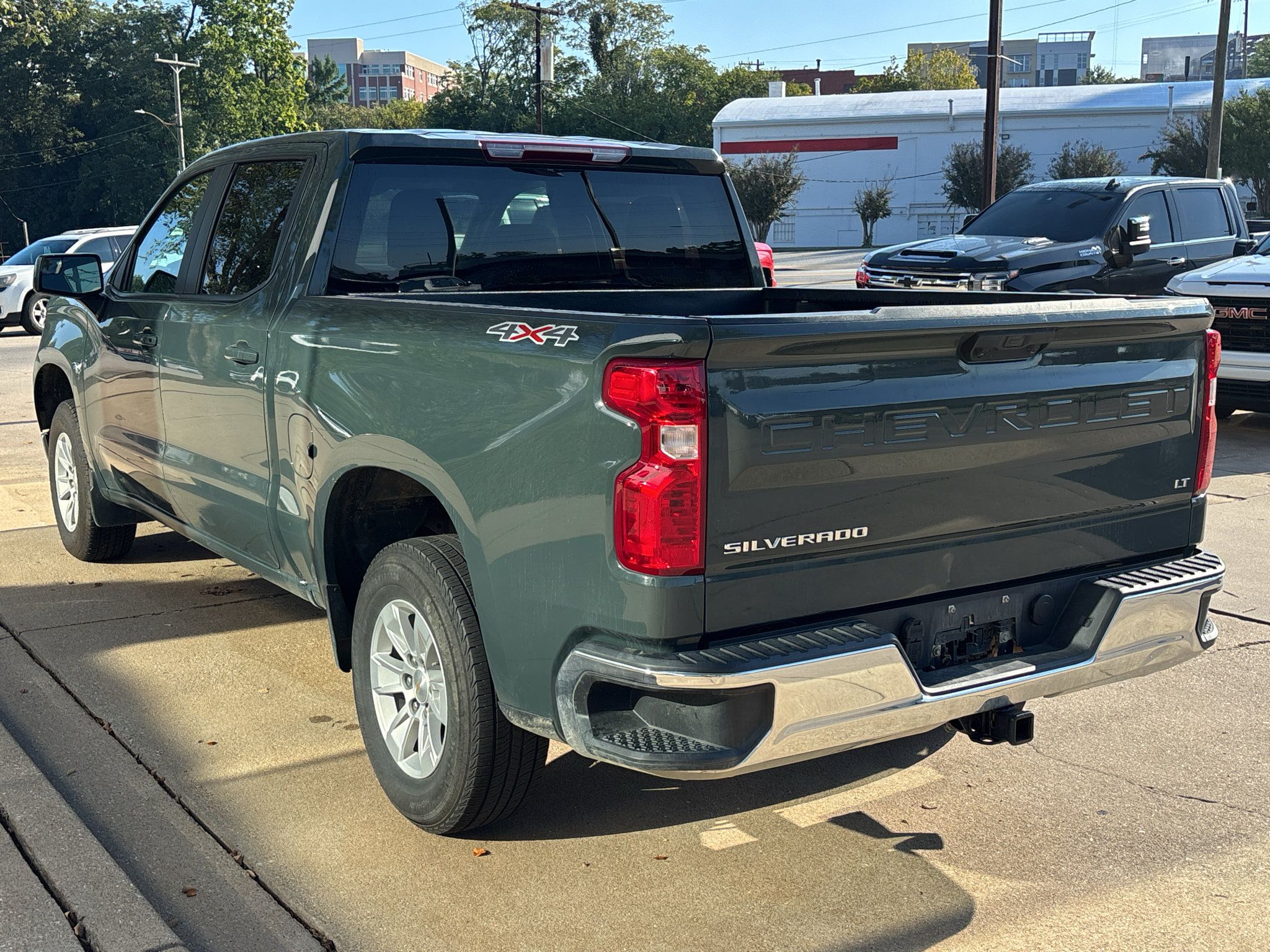 Used 2025 Chevrolet Silverado 1500 LT AWD/4WD image 6