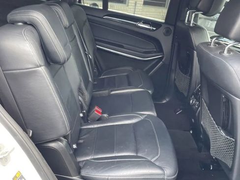 Used 2017 Mercedes-Benz GLS 550 4MATIC image 25