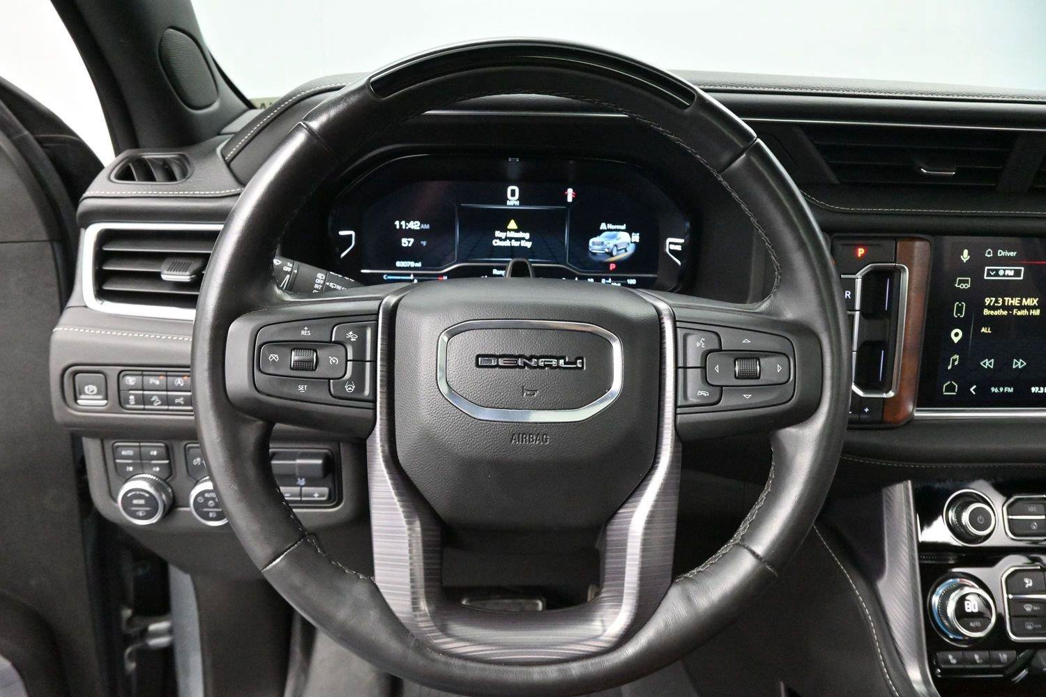 Used 2023 GMC Yukon Denali Ultimate AWD/4WD image 15