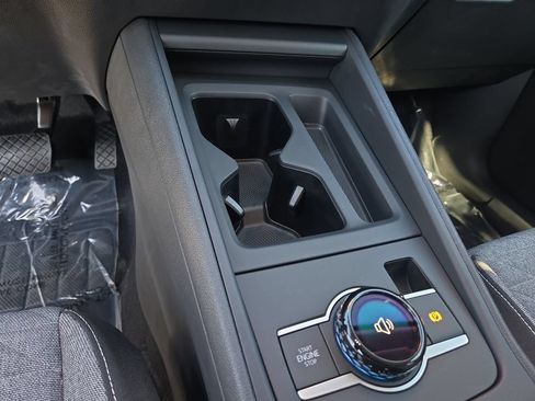 Certified 2025 Volkswagen Tiguan S FWD image 25