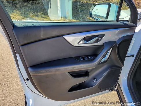 Used 2023 Chevrolet Blazer LT image 24