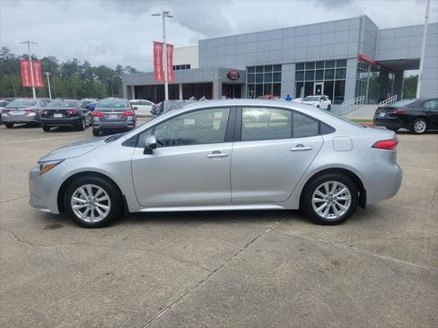 Certified 2026 Toyota Corolla LE w/ LE Premium Package FWD image 2