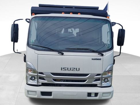Used 2024 Isuzu NQR image 2