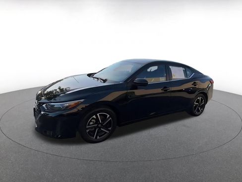 Used 2025 Nissan Sentra SV FWD image 8