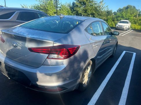 Used 2020 Hyundai Elantra SEL w/ Cargo Package (C1) FWD image 3