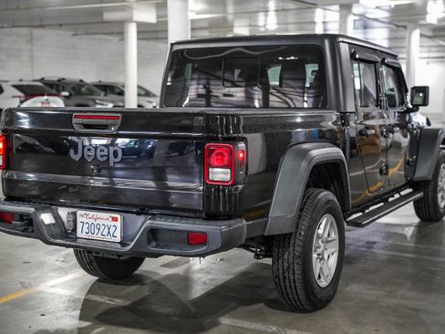 Used 2020 Jeep Gladiator Sport w/ Quick Order Package 24S image 10