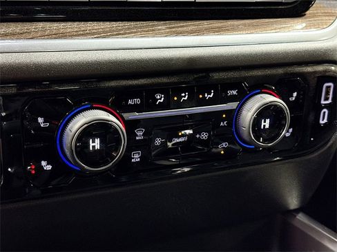 New 2026 Chevrolet Silverado 1500 LT Trail Boss w/ Convenience Package II image 19