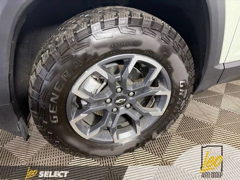 Used 2026 Chevrolet Equinox ACTIV AWD/4WD image 13