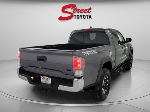 Certified 2023 Toyota Tacoma TRD Off-Road image 4