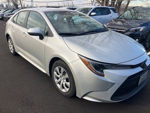 Used 2024 Toyota Corolla LE image 1
