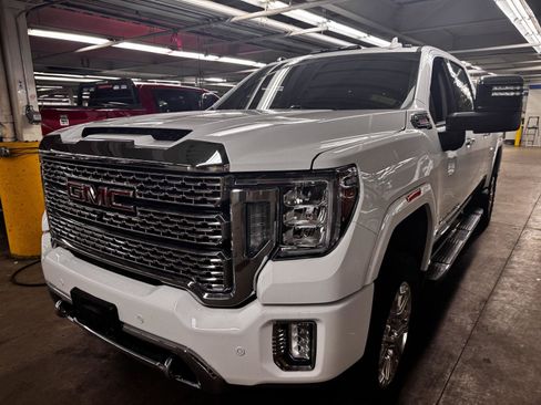 Certified 2021 GMC Sierra 2500 Denali w/ Denali Ultimate Package AWD/4WD image 2