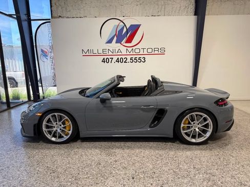 Used 2023 Porsche 718 Boxster Spyder RWD image 16