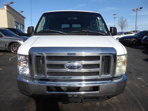 Used 2009 Ford E-350 and Econoline 350 XL image 2
