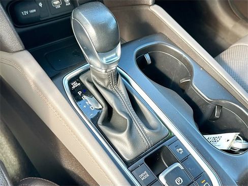 Used 2020 Hyundai Santa Fe Limited image 16
