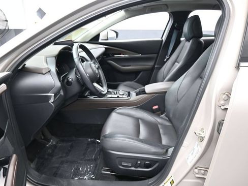 Used 2023 MAZDA CX-30 AWD 2.5 S w/ Premium Package image 11