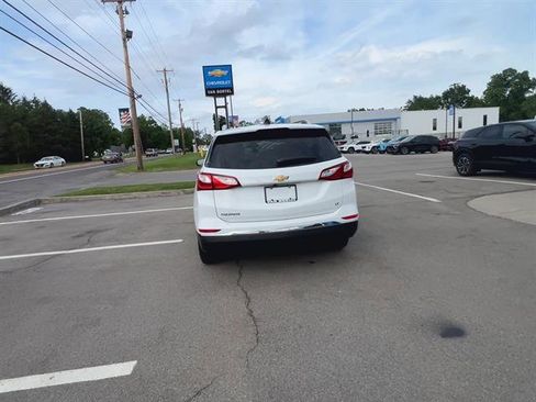 Used 2019 Chevrolet Equinox LT w/ Sun & Navigation Package image 7