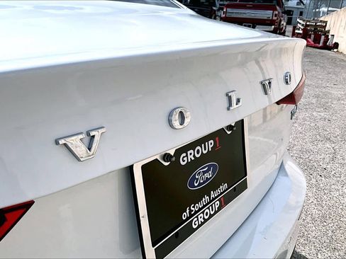 Used 2020 Volvo S60 T6 Momentum image 35