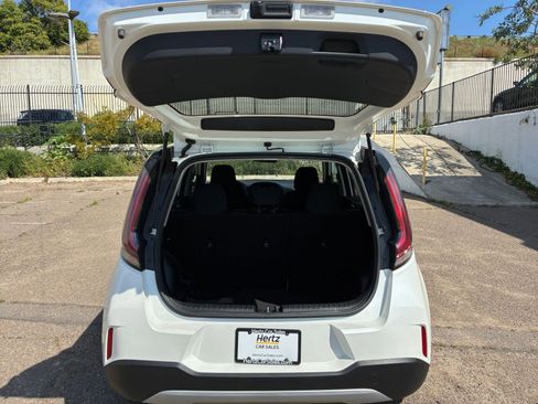 Used 2025 Kia Soul LX w/ LX Technology Package image 29