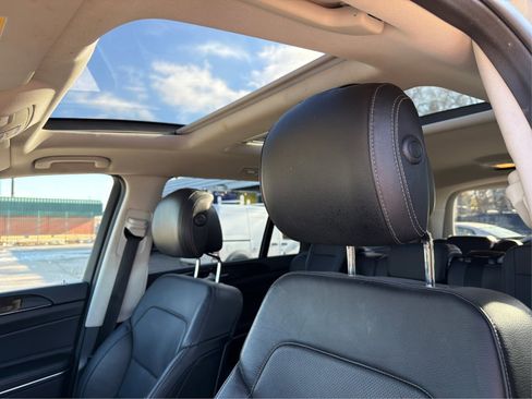 Used 2018 Mercedes-Benz GLS 550 4MATIC w/ Driver Assistance Package image 19