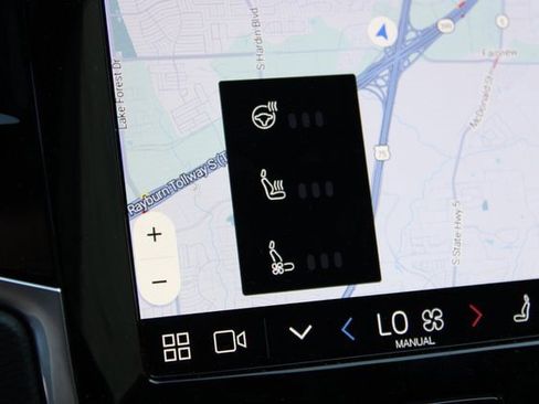 Used 2024 Volvo XC90 B6 Ultimate w/ Protection Package Premier image 11