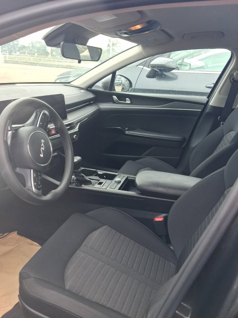 Used 2025 Kia K5 LXS FWD image 5