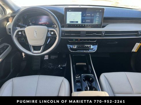 New 2026 Lincoln Corsair Reserve w/ Rear Removable Package Tray image 17