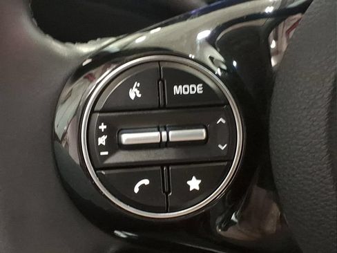 Used 2025 Kia Soul EX FWD image 19