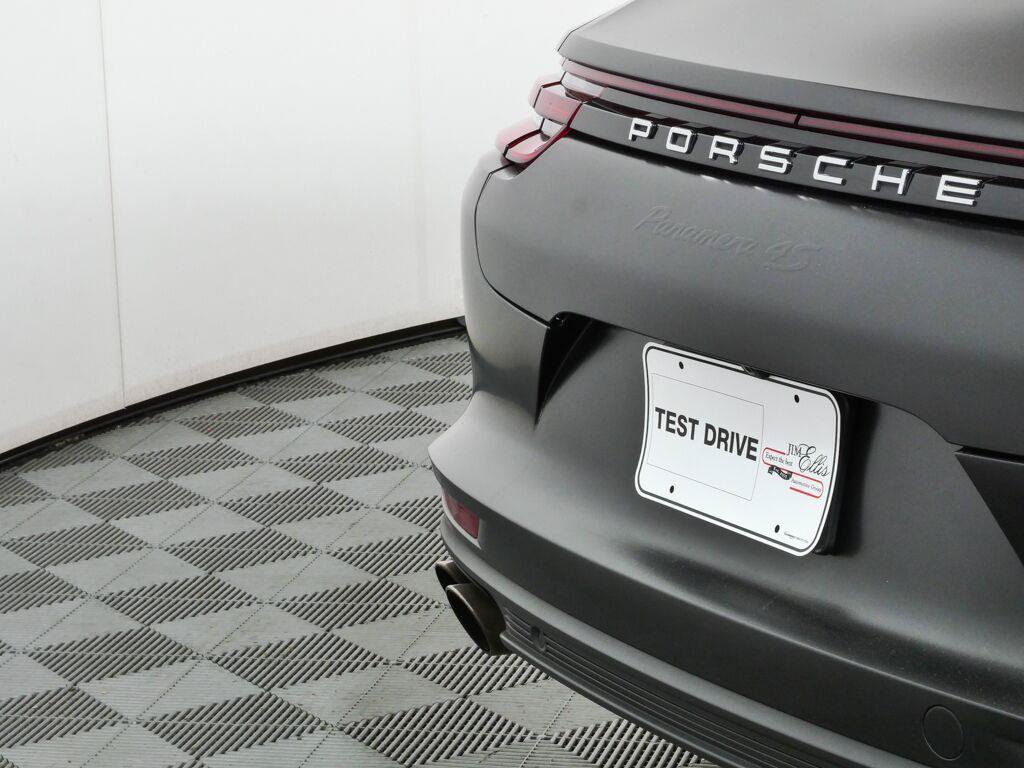 Used 2017 Porsche Panamera 4S AWD/4WD image 38