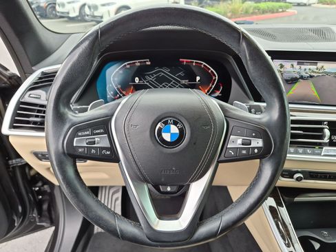 Used 2019 BMW X5 xDrive40i w/ Parking Assistance Package AWD/4WD image 17