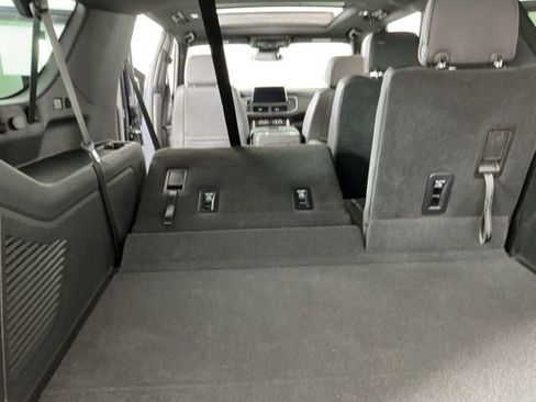 Used 2023 GMC Yukon XL SLT w/ Max Trailering Package AWD/4WD image 27