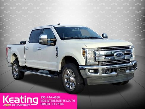 Used 2019 Ford F250 Lariat w/ Chrome Package image 3