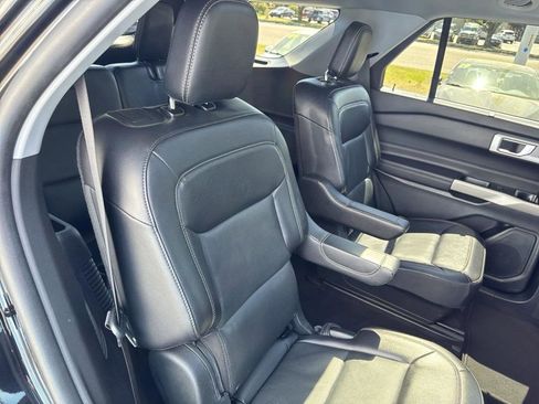 Used 2022 Ford Explorer Limited w/ Equipment Group 301A image 59