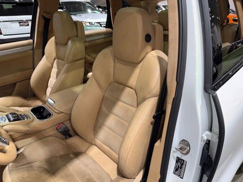Used 2013 Porsche Cayenne GTS image 53