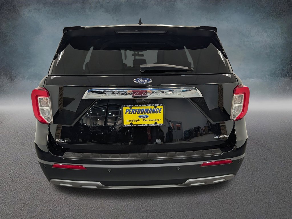 Used 2023 Ford Explorer XLT w/ Equipment Group 202A AWD/4WD image 5