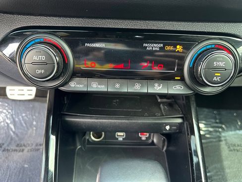 Used 2022 Kia Forte GT-Line w/ GT-Line Premium Package FWD image 22