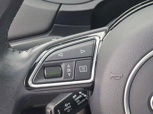 Used 2018 Audi Q3 2.0T Premium w/ Convenience Package image 17