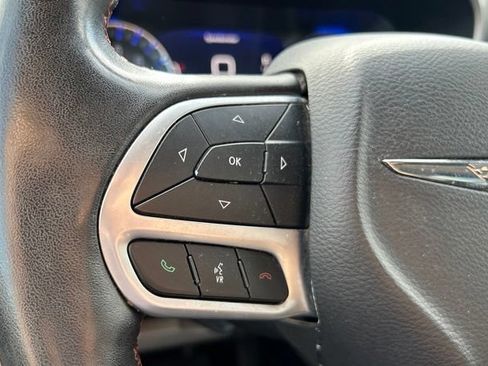 Used 2020 Chrysler Pacifica Touring-L Plus FWD image 31