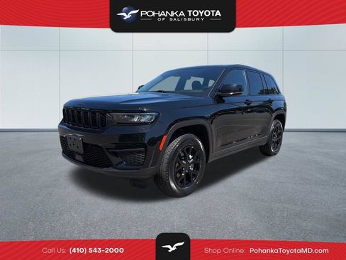 Used 2025 Jeep Grand Cherokee Altitude AWD/4WD image 1