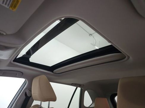 Used 2019 Toyota RAV4 XLE w/ Convenience Package image 27