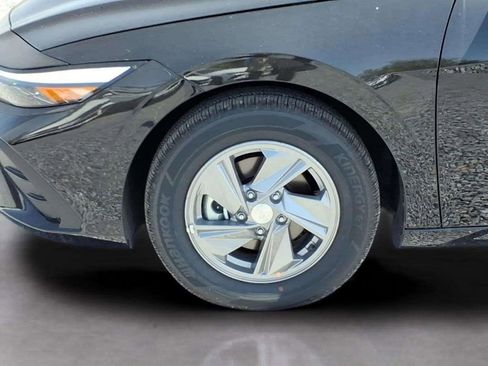 New 2026 Hyundai Elantra SE FWD image 10