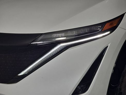 Used 2024 Nissan Ariya FWD image 27
