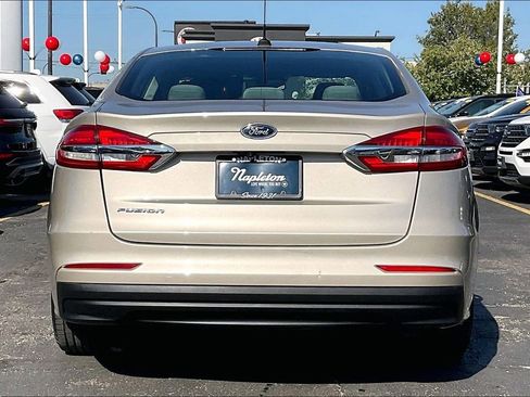 Used 2019 Ford Fusion S FWD image 3