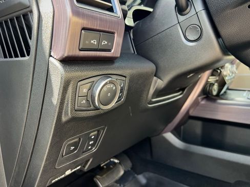 Used 2020 Ford F450 Limited AWD/4WD image 41