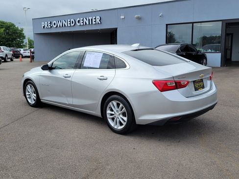 Used 2016 Chevrolet Malibu LT FWD image 3