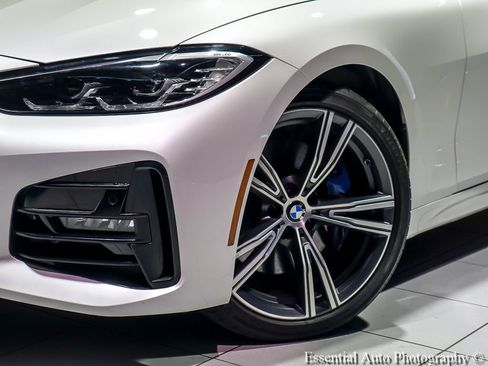 Used 2023 BMW 430i xDrive Coupe w/ M Sport Package AWD/4WD image 5